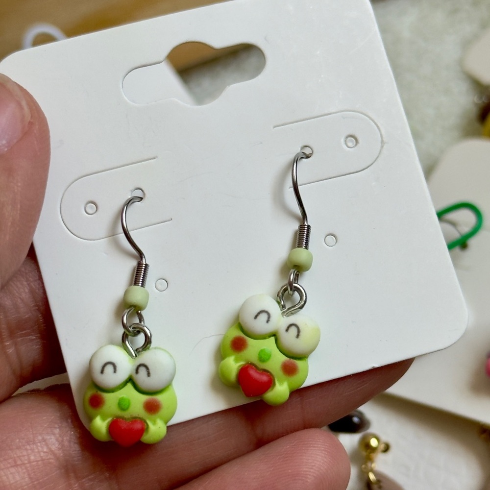 Cute Frog Heart Kids Dangle Earrings - Green
